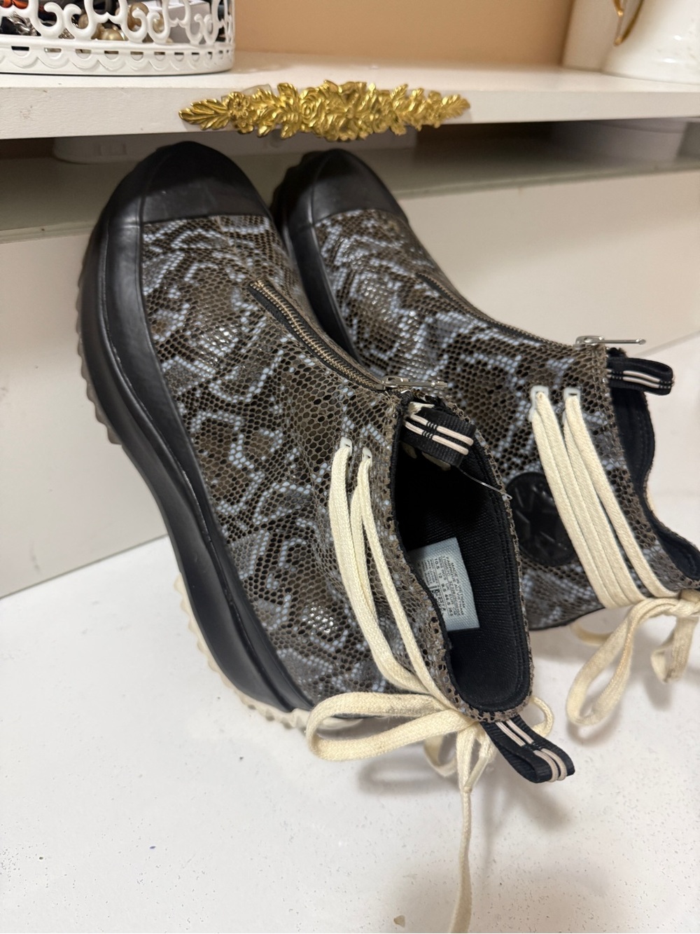 CONVERSE Womens Black Snakeskin Platform Ankle Sneakers - Picture 9 of 16